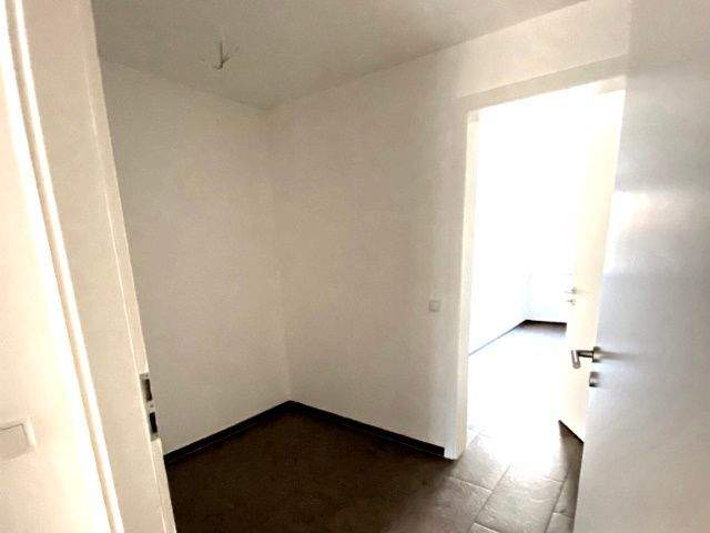 Etagenwohnung Stuttgart Weilimdorf - 4 Zimmer, 106 m&sup2;, 1.600&euro; | Angebot:25708291