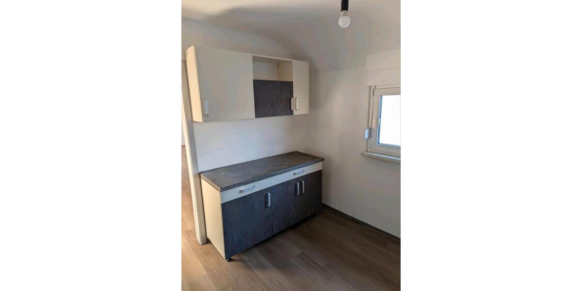 Dachgeschoßwohnung Unterensingen - 4.5 Zimmer, 110 m&sup2;, 1.350&euro; | Angebot:25924889