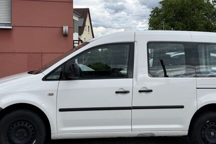 VW Caddy 141.926 km 4.950 &euro; Aichwald 73773