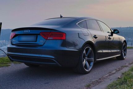 Audi A5 180.000 km 16.900 &euro; Esslingen am Neckar 73728