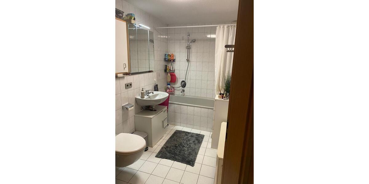 Etagenwohnung Neckartailfingen - 4 Zimmer, 70 m&sup2;, 770&euro; | Angebot:25815178