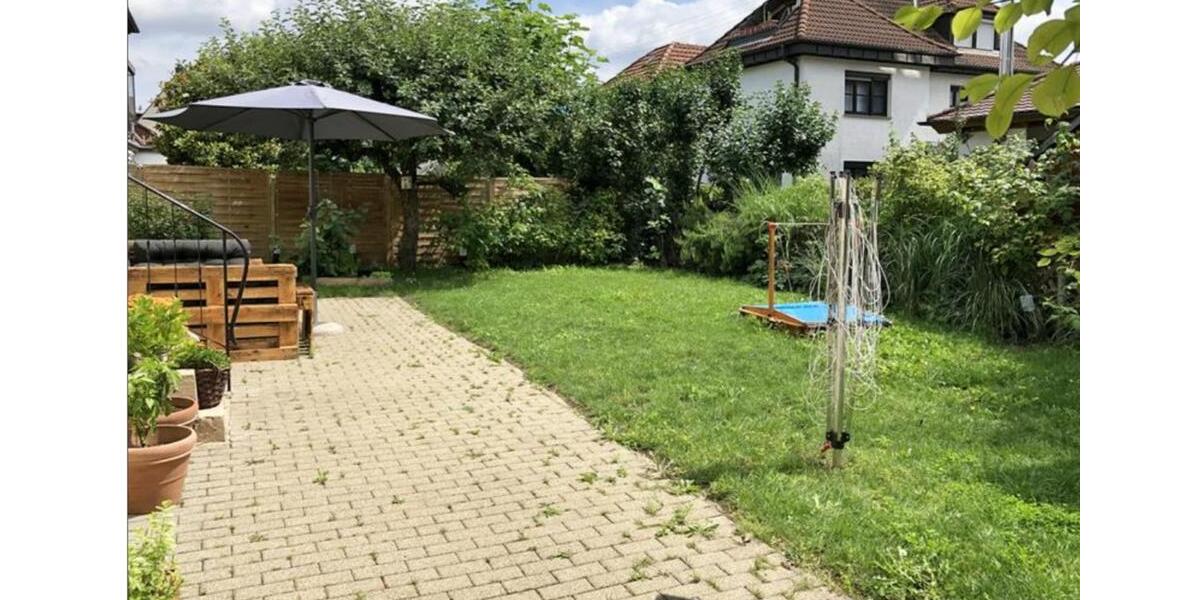 Einfamilienhaus Kornwestheim - 8.5 Zimmer, 204 m&sup2;, 3.900&euro; | Angebot:23257685