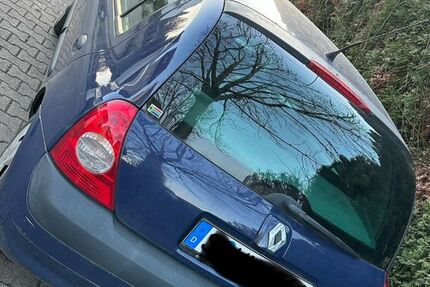 Renault Clio 116.300 km 2.150 &euro; Stuttgart 70378