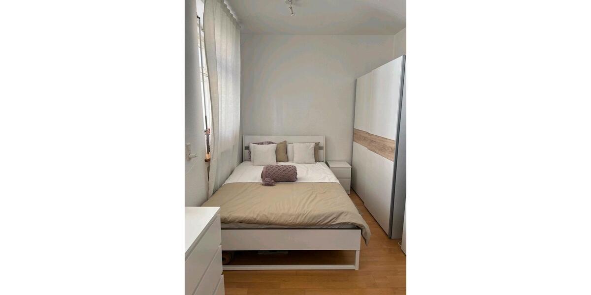 Etagenwohnung Stuttgart Stuttgart-Süd - 1 Zimmer, 36 m&sup2;, 797&euro; | Angebot:27604111