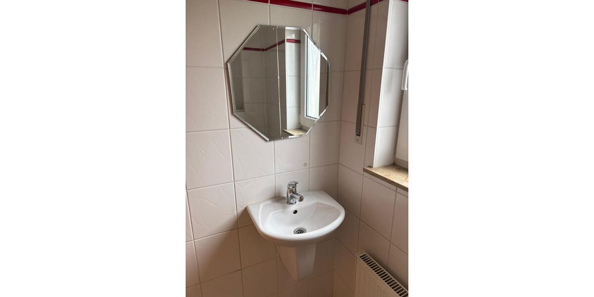 Doppelhaushälfte Bönnigheim - 4 Zimmer, 116 m&sup2;, 1.500&euro; | Angebot:25894769