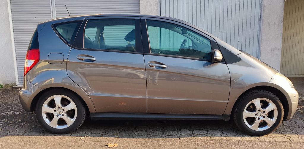 Mercedes-Benz A 150 186.500 km 2.200 &euro; Stuttgart 70374