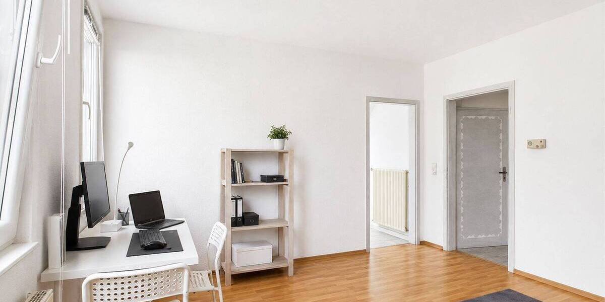 Mehrfamilienhaus, Wohnhaus Stuttgart Zuffenhausen - 8 Zimmer, 174 m&sup2;, 547.000&euro; | Angebot:26684039