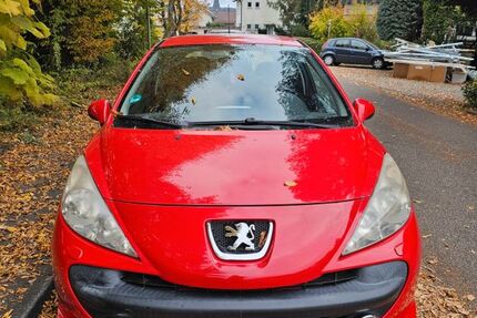 Peugeot 207 129.000 km 2.400 &euro; Untergruppenbach 74199