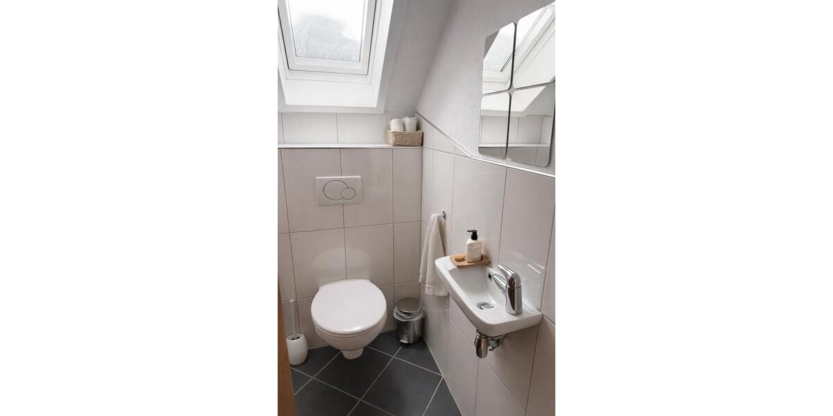 Dachgeschoßwohnung Welzheim - 5 Zimmer, 99 m&sup2;, 980&euro; | Angebot:25226778