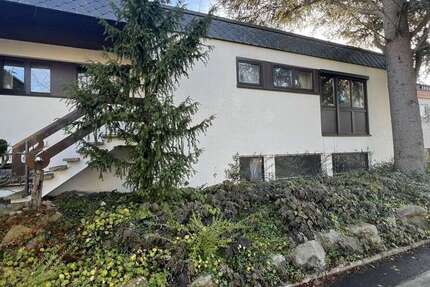 Haus Marbach am Neckar - 8 Zimmer, 180 m&sup2;, 565.000&euro; | Angebot:25255232