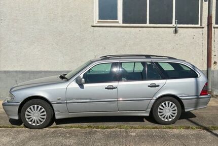 Mercedes-Benz C 180 173.749 km 2.000 &euro; Altenriet 72657