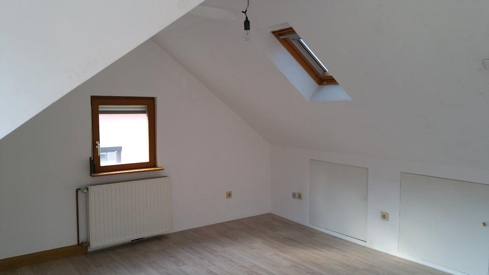 Einfamilienhaus Stuttgart Luginsland - 5.5 Zimmer, 114 m&sup2;, 1.720&euro; | Angebot:27617752