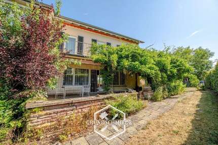 Haus Göppingen Faurndau - 7 Zimmer, 250 m&sup2;, 2.000&euro; | Angebot:27291824