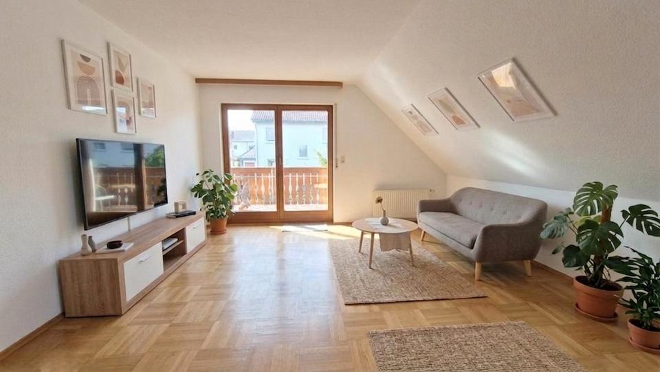 Dachgeschoßwohnung Bietigheim-Bissingen Bissingen - 3.5 Zimmer, 99 m&sup2;, 1.550&euro; | Angebot:25967870