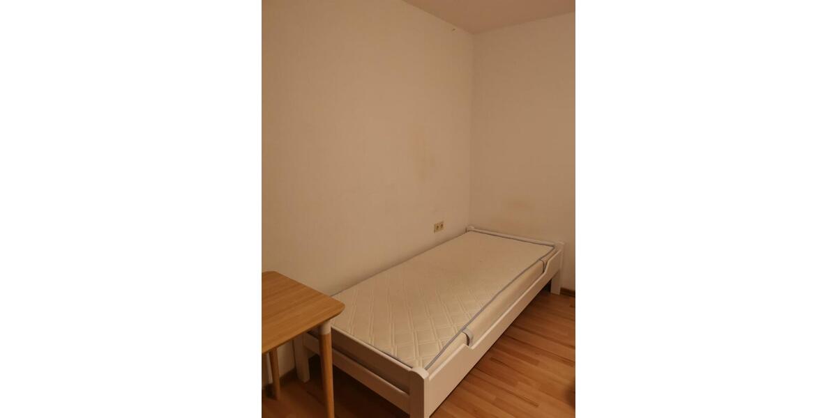 Etagenwohnung Stuttgart Birkach - 1 Zimmer, 13 m&sup2;, 500&euro; | Angebot:24795770