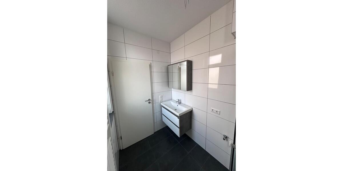Etagenwohnung Stuttgart Bad Cannstatt - 3 Zimmer, 93 m&sup2;, 1.500&euro; | Angebot:26014531
