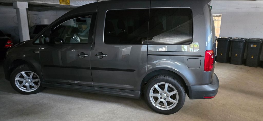 VW Caddy 66.500 km 18.700 &euro; Weinstadt 71384