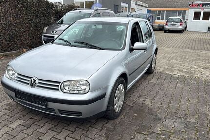 VW Golf 214.200 km 2.500 &euro; Sindelfingen 71065