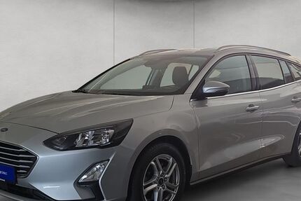 Ford Focus 34.464 km 16.900 &euro; Stuttgart 70190