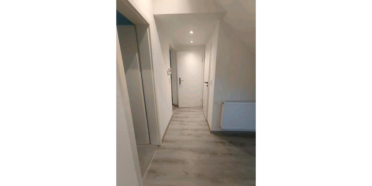 Dachgeschoßwohnung Ebersbach an der Fils - 2.5 Zimmer, 62 m&sup2;, 820&euro; | Angebot:26035434