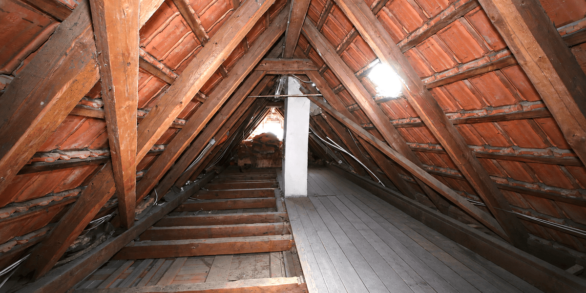 3 Zi. Dachgeschosswohnung mit zusätzlich ca. 43 m² Bühnengrundfl. Galerie- od. Maisonette-Potenzial - Dachgeschoßwohnung Weilheim an der Teck | Angebot:27532421