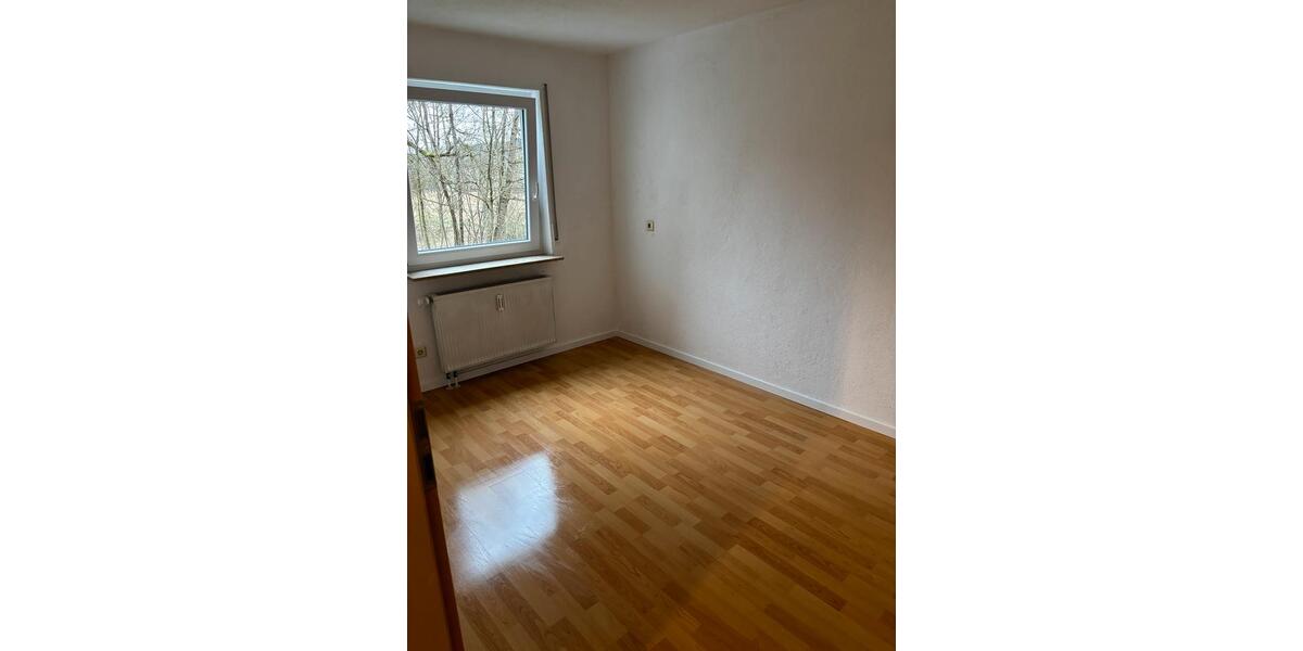 Etagenwohnung Murrhardt - 3 Zimmer, 75 m&sup2;, 1.150&euro; | Angebot:25259114