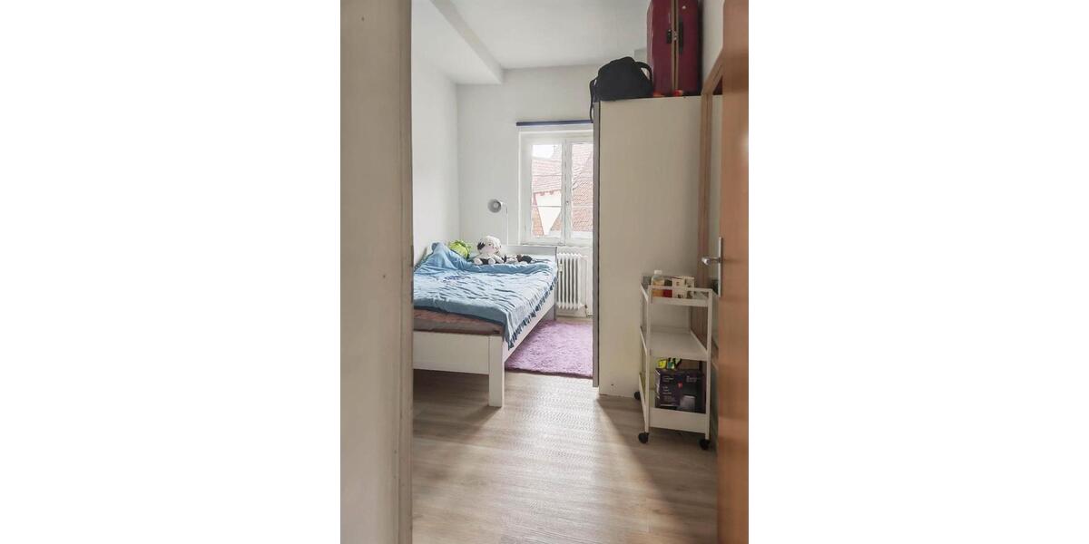 Etagenwohnung Leonberg - 3 Zimmer, 75 m&sup2;, 1.450&euro; | Angebot:25642675