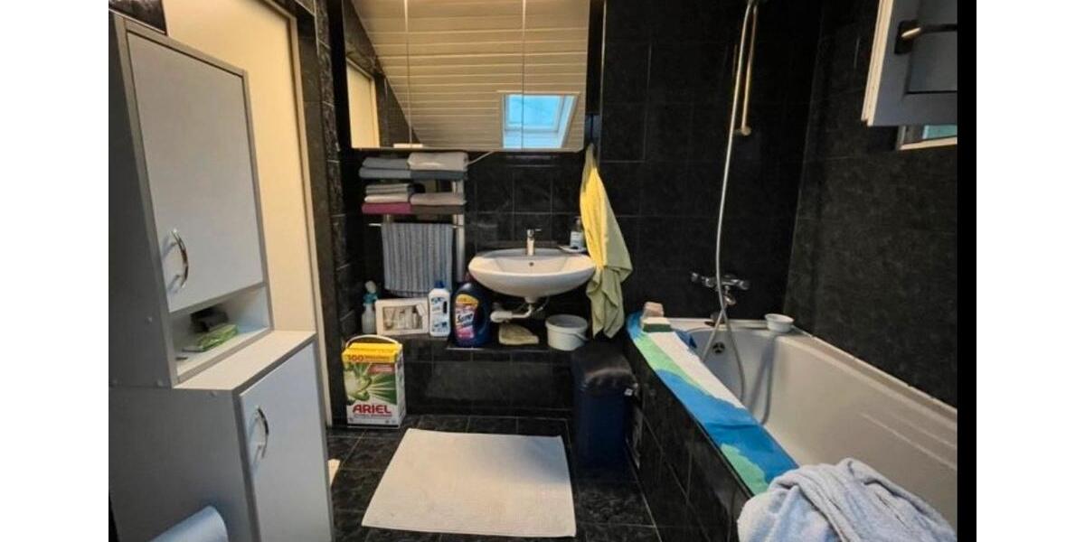 Einfamilienhaus Stuttgart Mühlhausen - 7 Zimmer, 126 m&sup2;, 3.200&euro; | Angebot:25291421