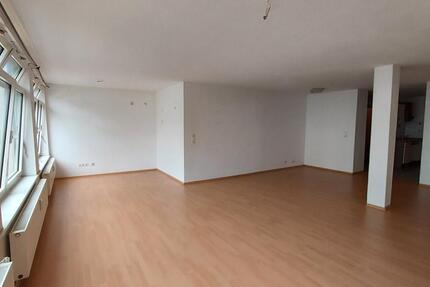 Wohnung Göppingen - 2 Zimmer, 113 m&sup2;, 870&euro; | Angebot:24862532