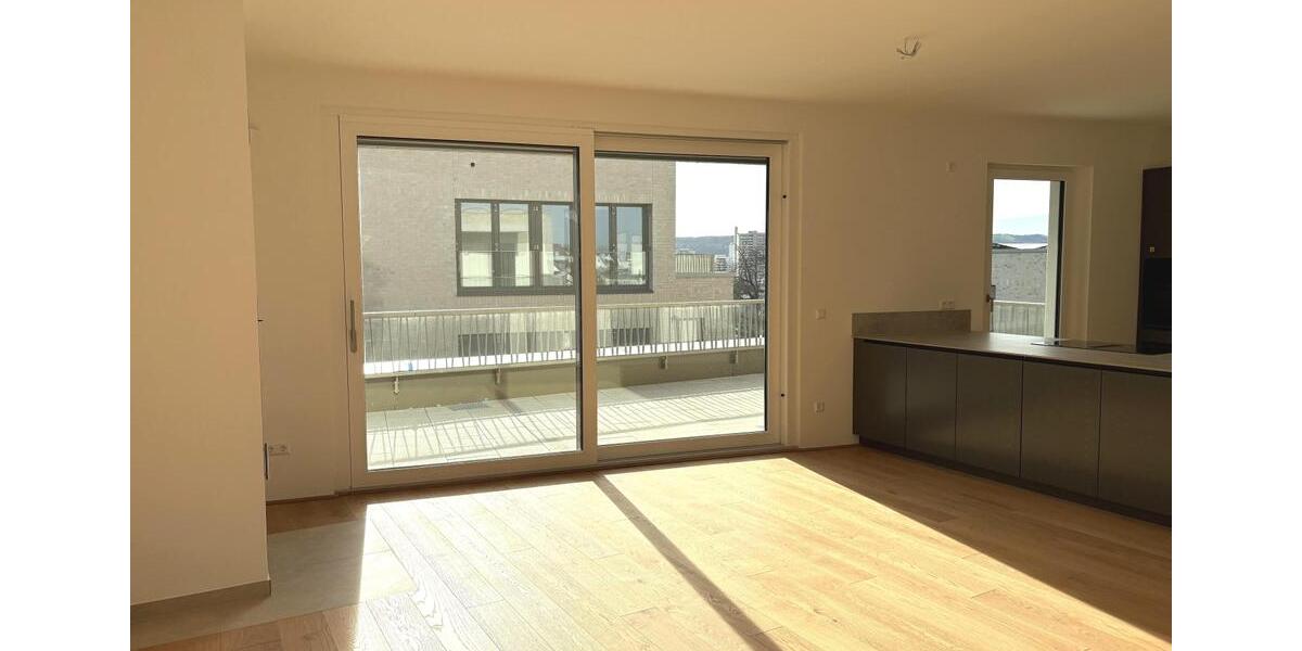 Dachgeschoßwohnung Leonberg - 4 Zimmer, 121 m&sup2;, 2.484&euro; | Angebot:23712507