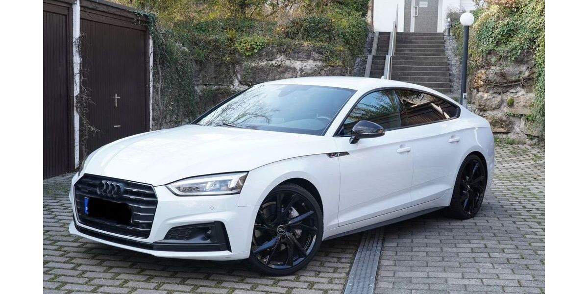 Audi A5 100.000 km 27.350 &euro; Stuttgart 70469
