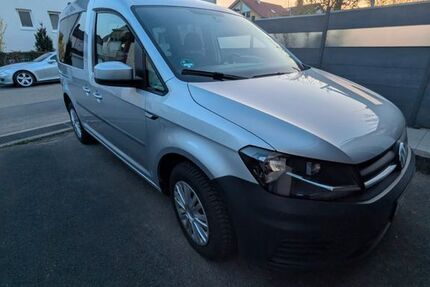 VW Caddy 73.000 km 15.400 &euro; Esslingen am Neckar 73734