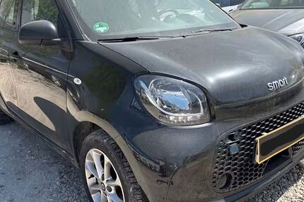 Smart ForFour 8.600 km 9.999 &euro; Ditzingen 71254