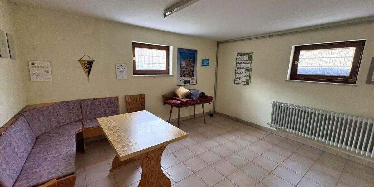 Doppelhaushälfte Leonberg Gebersheim - 8 Zimmer, 171 m&sup2;, 445.000&euro; | Angebot:25865932
