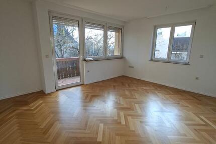 Wohnung Esslingen am Neckar Hegensberg - 3 Zimmer, 74 m&sup2;, 900&euro; | Angebot:25898450