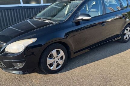 Hyundai i30 144.000 km 5.390 &euro; Asperg / Stuttgart 71679