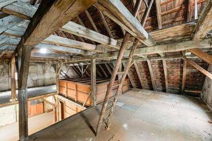 Haus Stuttgart / Feuerbach Feuerbach - 7 Zimmer, 198 m&sup2;, 479.000&euro; | Angebot:15483071