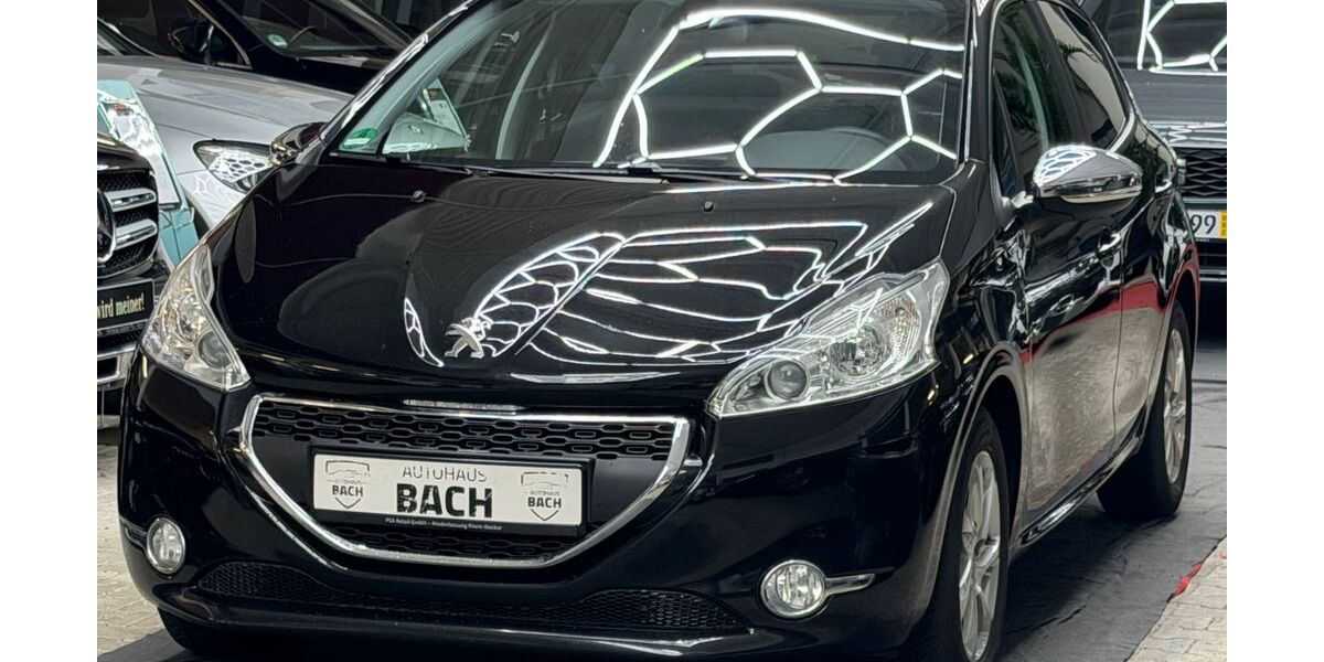 Peugeot 208 142.129 km 4.999 &euro; Remshalden 73630