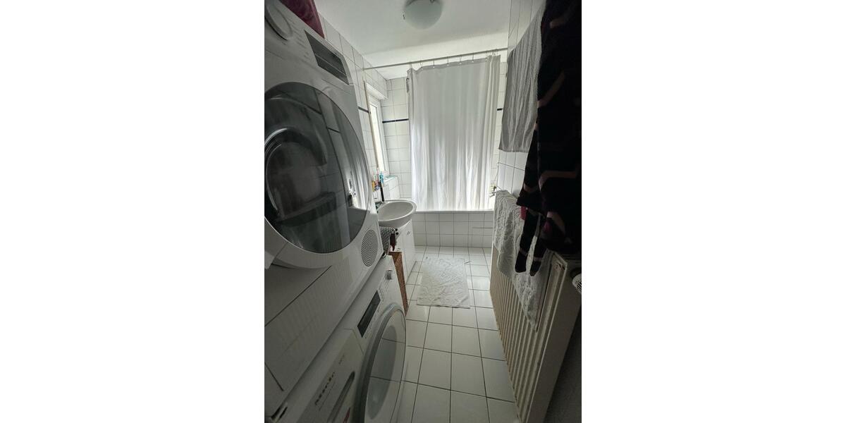 Erdgeschoßwohnung Esslingen am Neckar Pliensauvorstadt - 3 Zimmer, 82 m&sup2;, 350.000&euro; | Angebot:25169922