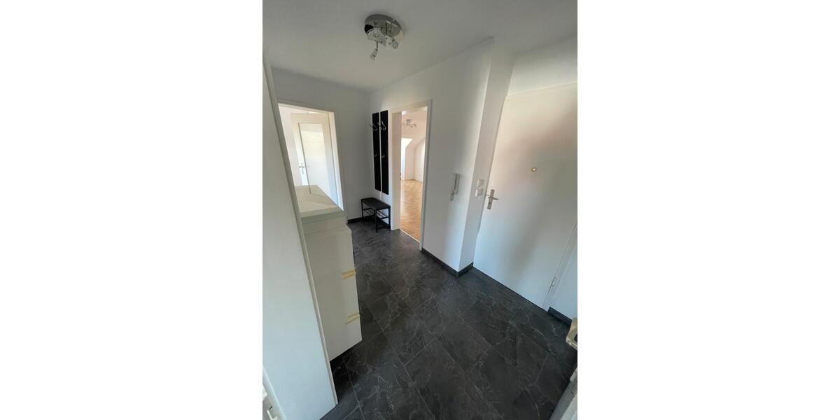 Dachgeschoßwohnung Stuttgart Sillenbuch - 3 Zimmer, 71 m&sup2;, 285.000&euro; | Angebot:26446266