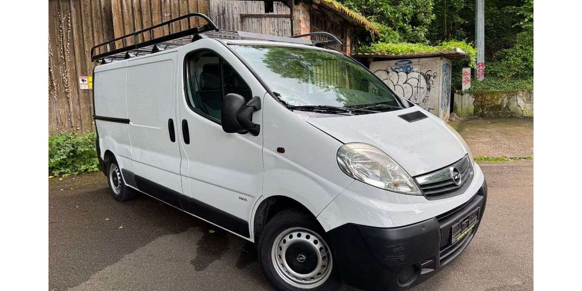 Opel Vivaro 98.000 km 7.979 &euro; Stuttgart 70186