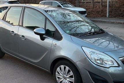 Opel Meriva 74.500 km 6.499 &euro; Böblingen 71032
