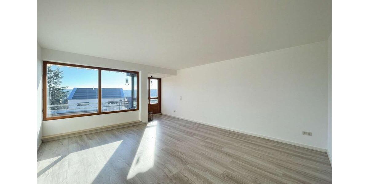 Etagenwohnung Böblingen - 3 Zimmer, 109 m&sup2;, 1.350&euro; | Angebot:24849970