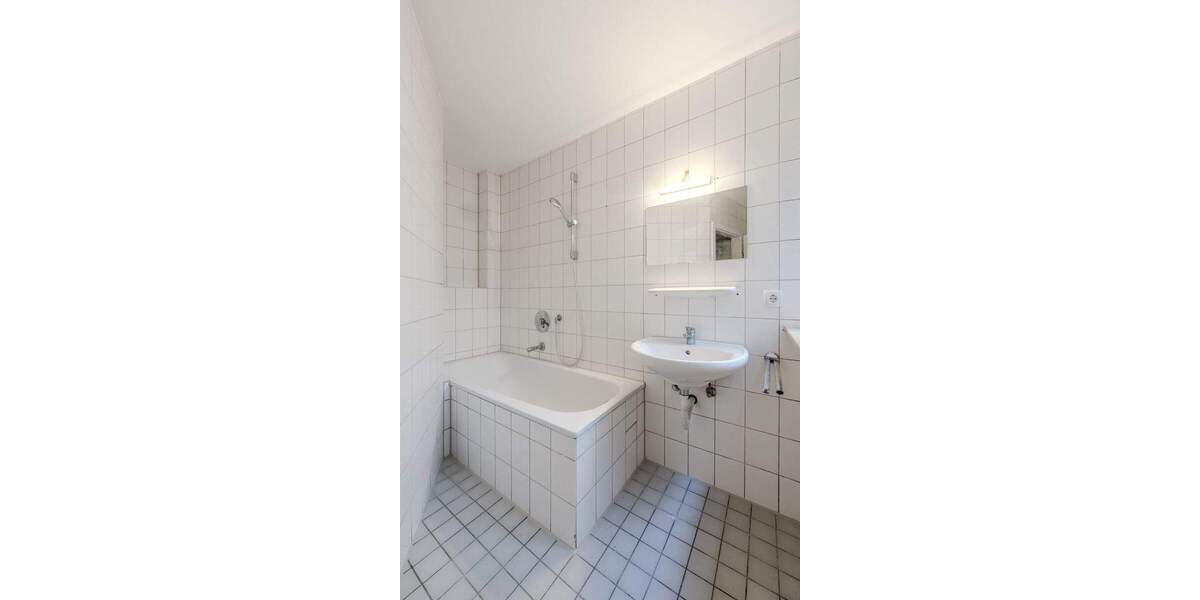 Etagenwohnung Stuttgart-Mitte Mitte - 2 Zimmer, 66 m&sup2;, 269.000&euro; | Angebot:25704099