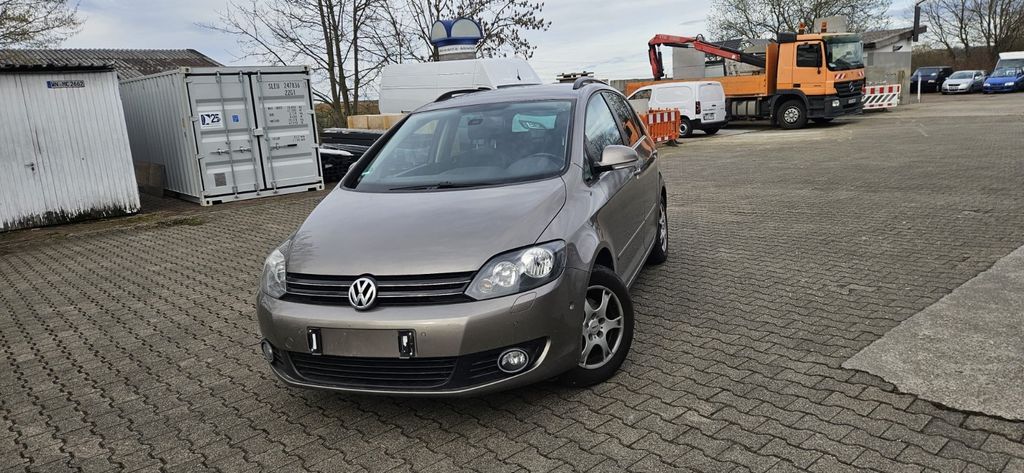VW Golf 235.080 km 2.990 &euro; Waiblingen Neustadt ( 15 km von Stuttgart ) 71336