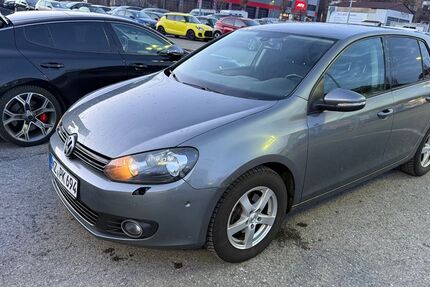 VW Golf 326.000 km 3.999 &euro; Sindelfingen 71065
