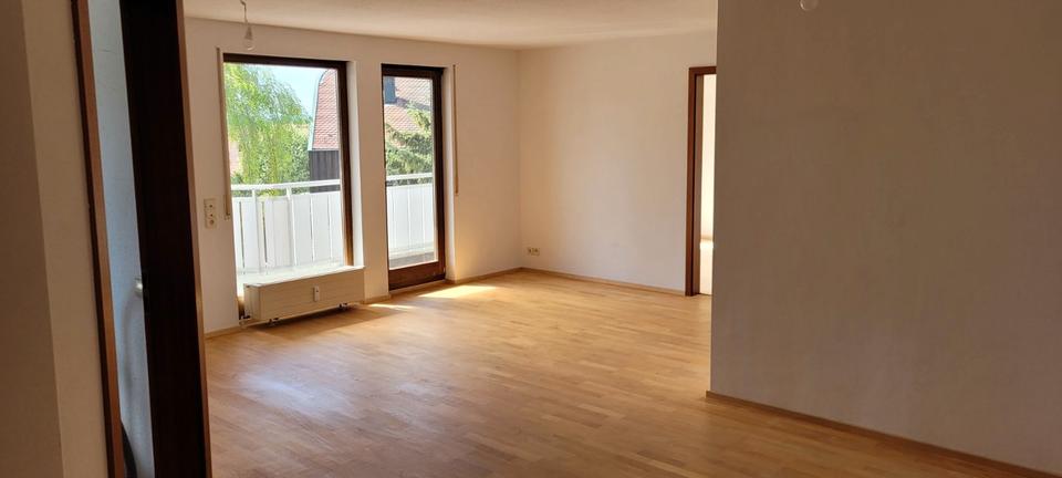 Etagenwohnung Esslingen am Neckar Brühl - 3.5 Zimmer, 86 m&sup2;, 1.200&euro; | Angebot:26654953