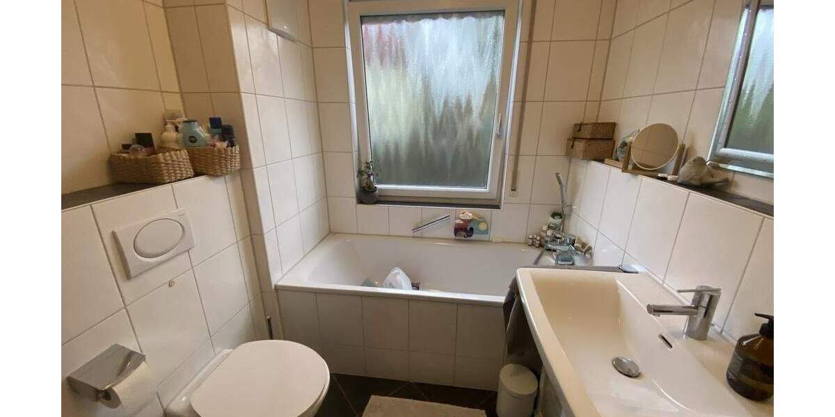 Etagenwohnung Köngen - 3 Zimmer, 74 m&sup2;, 900&euro; | Angebot:25837488