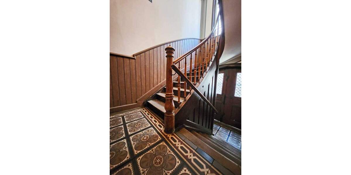 Etagenwohnung Stuttgart Bad Cannstatt - 3 Zimmer, 96 m&sup2;, 398.000&euro; | Angebot:25780885