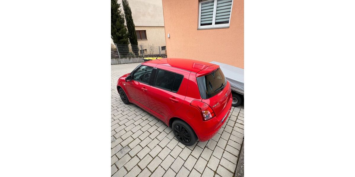 Suzuki Swift 180.000 km 2.350 &euro; Vaihingen an der Enz 71665